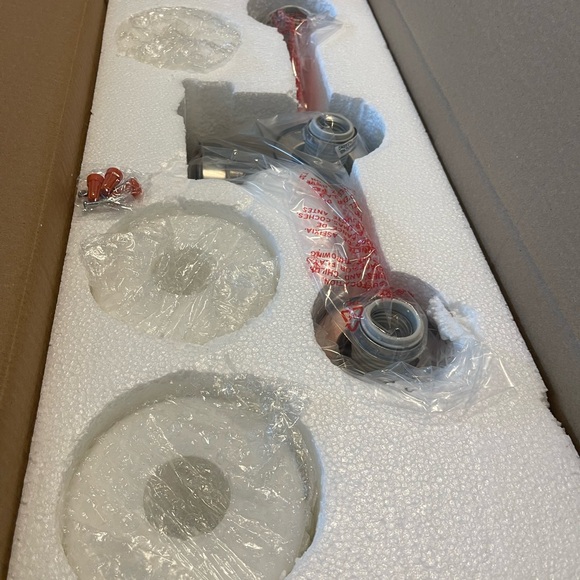 3 Light Vanity Light - Picture 3 of 11